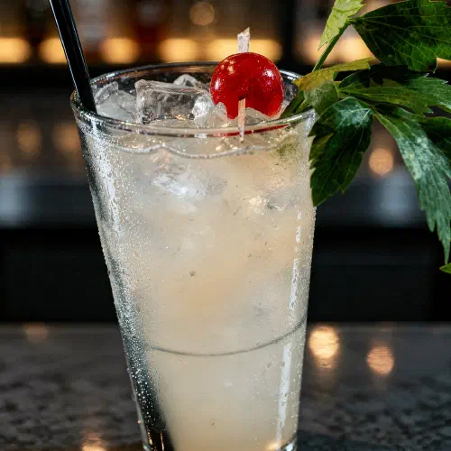 Gin Swizzle